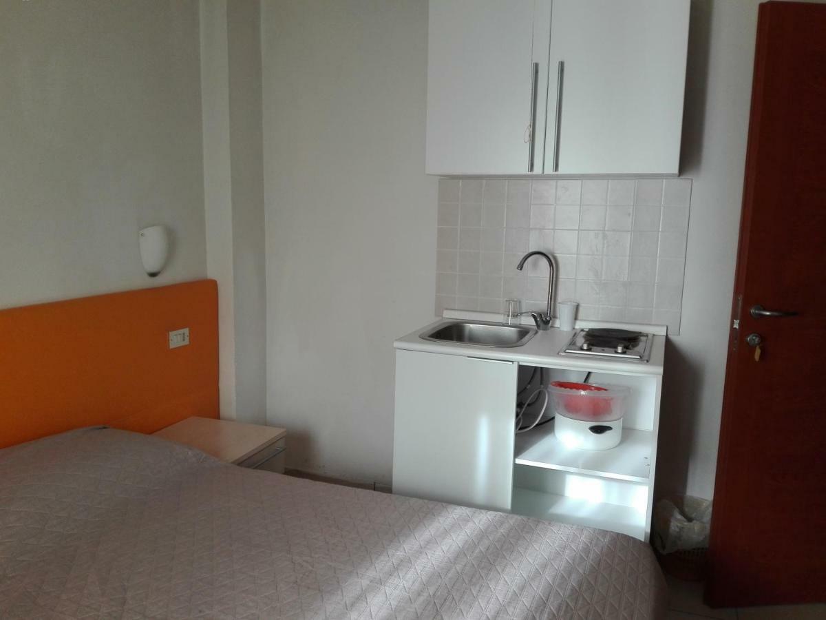 New Prophet Bed & Breakfast Cattolica Exterior photo